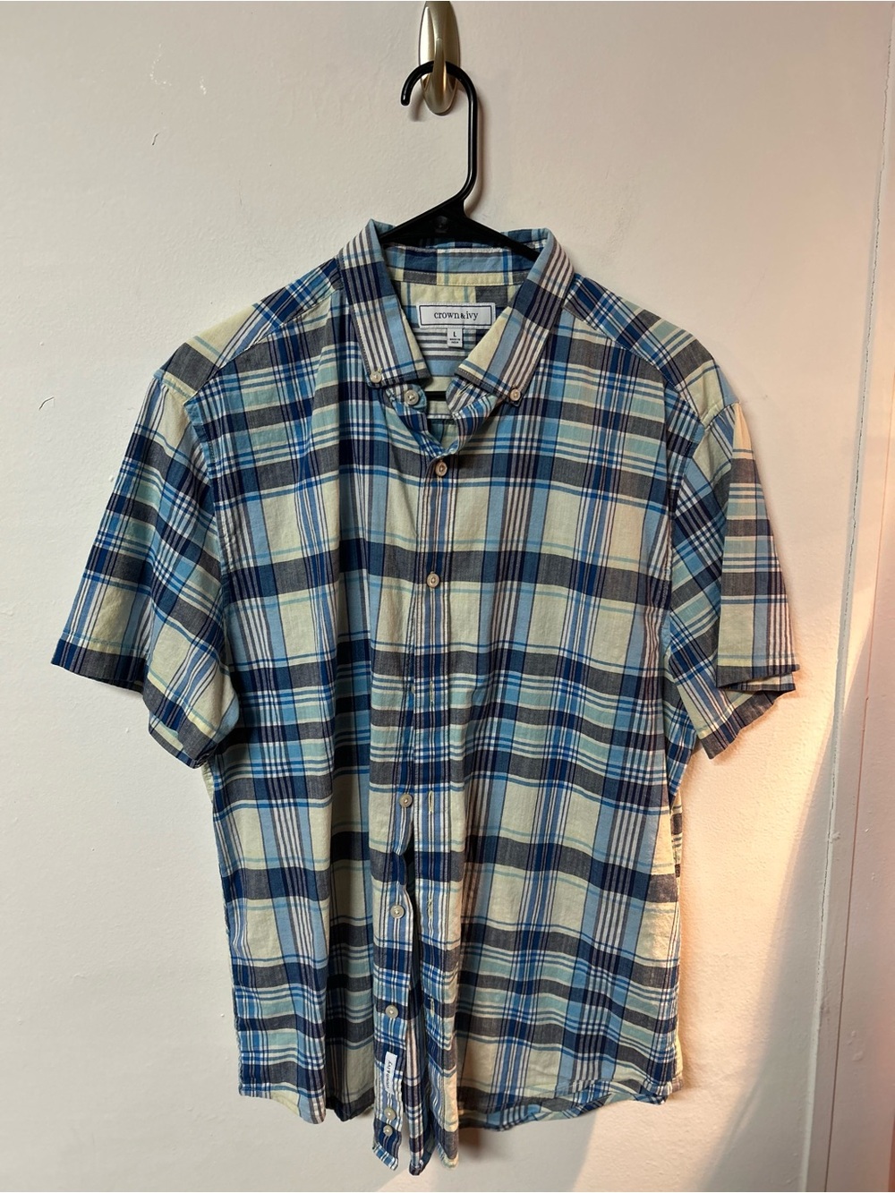Crown & Ivy Men’s Large Plaid Short Sleeve Button Down